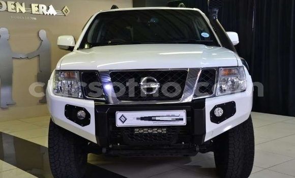 Buy Used Nissan Pathfinder White Car in Maputsoe in Leribe Buy Used Nissan Pathfinder White Car in Maputsoe in Leribe