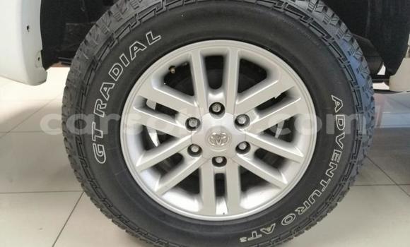 اشتري مستعمل Toyota Hilux White سيارة في Maseru في Maseru اشتري مستعمل Toyota Hilux White سيارة في Maseru في Maseru