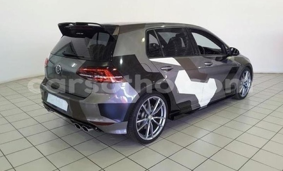 Sayi Na hannu Volkswagen Golf R Red Mota in Maseru a Maseru Sayi Na hannu Volkswagen Golf R Red Mota in Maseru a Maseru