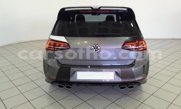 Sayi Na hannu Volkswagen Golf R Red Mota in Maseru a Maseru Sayi Na hannu Volkswagen Golf R Red Mota in Maseru a Maseru