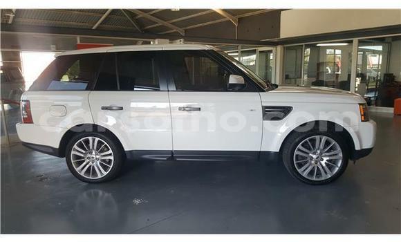 Acheter Occasion Voiture Land Rover Range Rover Sport Blanc à Maseru, Maseru Acheter Occasion Voiture Land Rover Range Rover Sport Blanc à Maseru, Maseru