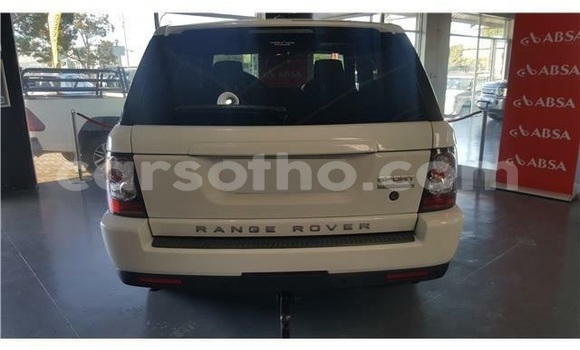 Acheter Occasion Voiture Land Rover Range Rover Sport Blanc à Maseru, Maseru Acheter Occasion Voiture Land Rover Range Rover Sport Blanc à Maseru, Maseru