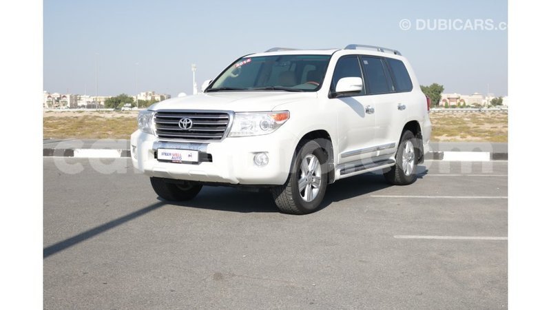 Big with watermark toyota land cruiser maseru import dubai 13370