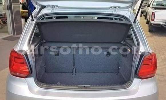 Sayi Na hannu Volkswagen Polo Silver Mota in Maseru a Maseru Sayi Na hannu Volkswagen Polo Silver Mota in Maseru a Maseru