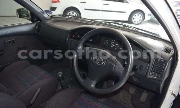 Acheter Occasion Voiture Toyota Corolla Blanc à Maseru, Maseru Acheter Occasion Voiture Toyota Corolla Blanc à Maseru, Maseru