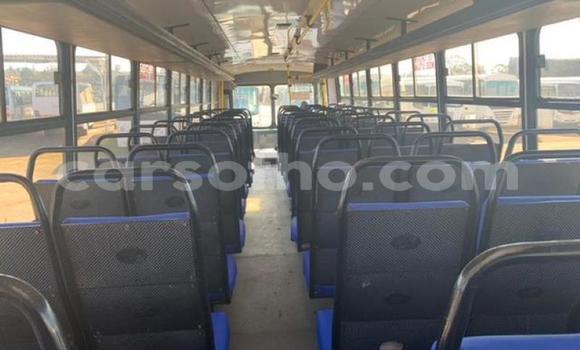 اشتري مستعمل Hino Ranger White شاحنة في Maputsoe في Leribe اشتري مستعمل Hino Ranger White شاحنة في Maputsoe في Leribe