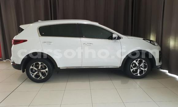 Sayi Na hannu Kia Sportage White Mota in Roma a Maseru Sayi Na hannu Kia Sportage White Mota in Roma a Maseru