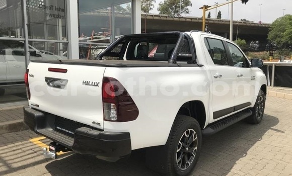 اشتري مستعمل Toyota Hilux White سيارة في Maputsoe في Leribe اشتري مستعمل Toyota Hilux White سيارة في Maputsoe في Leribe