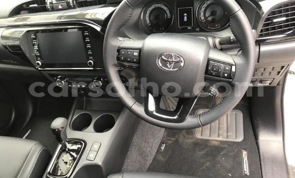 اشتري مستعمل Toyota Hilux White سيارة في Maputsoe في Leribe اشتري مستعمل Toyota Hilux White سيارة في Maputsoe في Leribe
