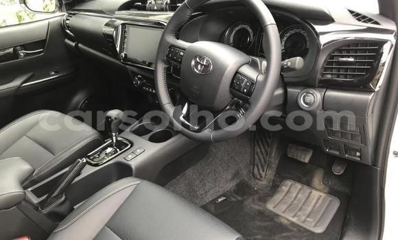 اشتري مستعمل Toyota Hilux White سيارة في Maputsoe في Leribe اشتري مستعمل Toyota Hilux White سيارة في Maputsoe في Leribe