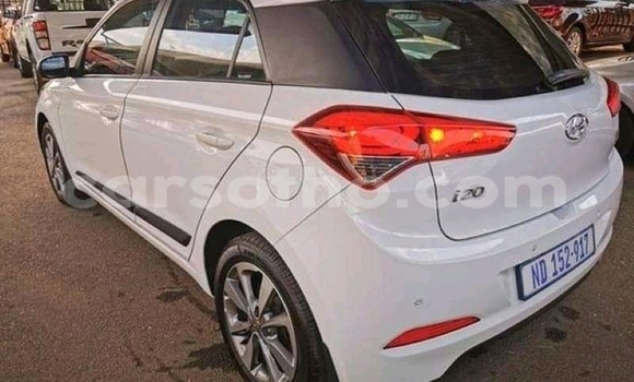 Buy Used Hyundai i20 White Car in Maseru in Maseru Buy Used Hyundai i20 White Car in Maseru in Maseru