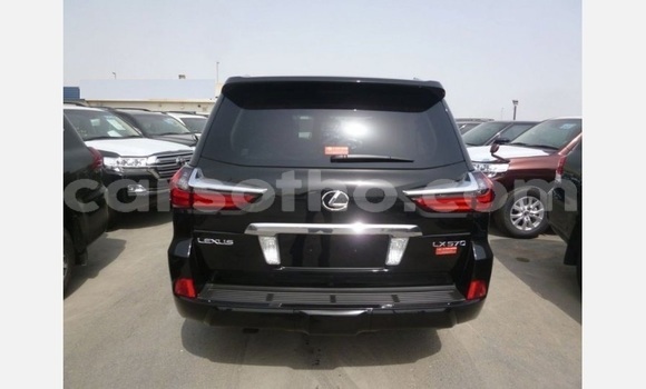 Acheter Occasion Voiture Lexus LX 570 Noir à Maseru, Maseru Acheter Occasion Voiture Lexus LX 570 Noir à Maseru, Maseru