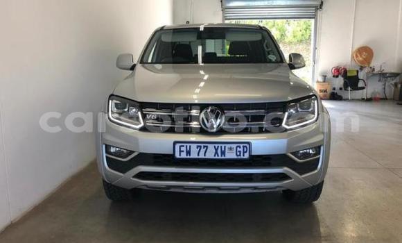 Sayi Na hannu Volkswagen Amarok White Mota in Maseru a Maseru Sayi Na hannu Volkswagen Amarok White Mota in Maseru a Maseru