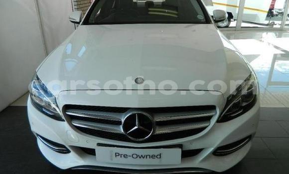 Acheter Occasion Voiture Mercedes-Benz A–Class Blanc à Maseru, Maseru Acheter Occasion Voiture Mercedes-Benz A–Class Blanc à Maseru, Maseru
