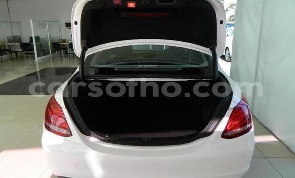 Acheter Occasion Voiture Mercedes-Benz A–Class Blanc à Maseru, Maseru Acheter Occasion Voiture Mercedes-Benz A–Class Blanc à Maseru, Maseru