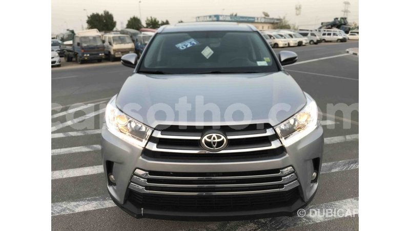 Big with watermark toyota highlander maseru import dubai 13428