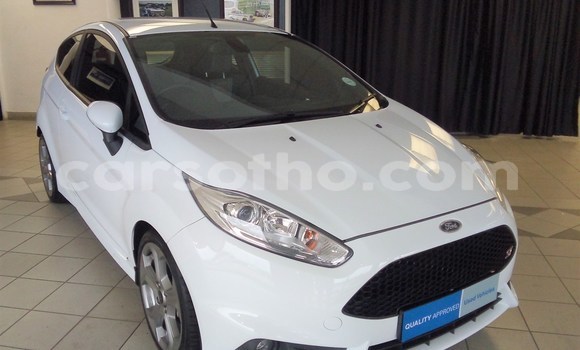 اشتري مستعمل Ford Fiesta ST White سيارة في Maseru في Maseru اشتري مستعمل Ford Fiesta ST White سيارة في Maseru في Maseru