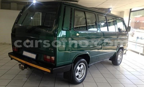Sayi Na hannu Volkswagen Caravelle Green Mota in Maseru a Maseru Sayi Na hannu Volkswagen Caravelle Green Mota in Maseru a Maseru