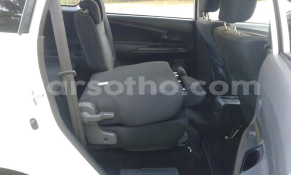 Acheter Occasion Voiture Toyota Avanza Blanc à Maseru, Maseru Acheter Occasion Voiture Toyota Avanza Blanc à Maseru, Maseru