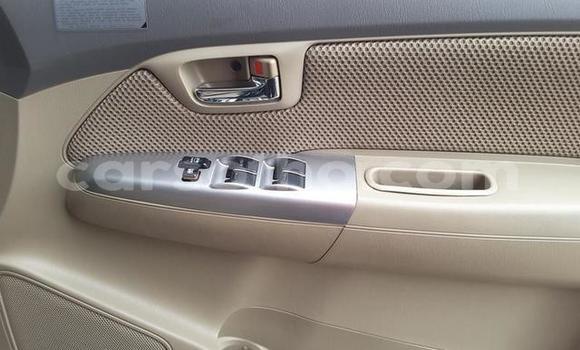 Sayi Na hannu Toyota Fortuner Black Mota in Maseru a Maseru Sayi Na hannu Toyota Fortuner Black Mota in Maseru a Maseru