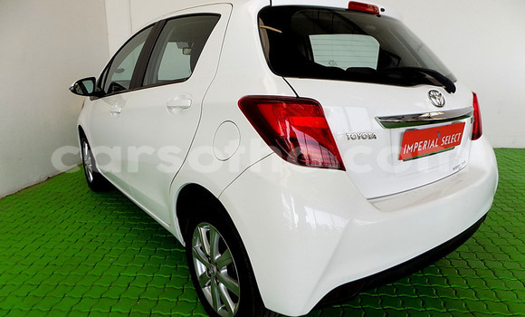 Buy Used Toyota Yaris White Car in Hlotse in Leribe Buy Used Toyota Yaris White Car in Hlotse in Leribe
