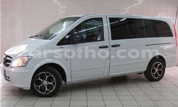Acheter Occasion Voiture Mercedes-Benz Vito Blanc à Butha Buthe, Butha-Buthe Acheter Occasion Voiture Mercedes-Benz Vito Blanc à Butha Buthe, Butha-Buthe