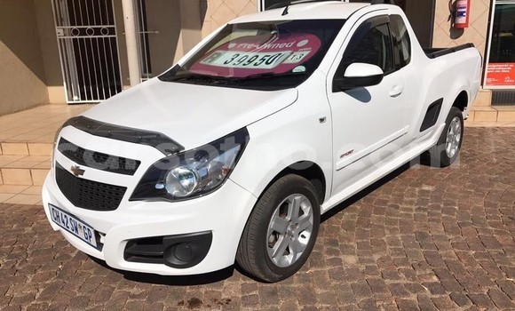 Sayi Na hannu Chevrolet S-10 Pickup White Mota in Maseru a Maseru Sayi Na hannu Chevrolet S-10 Pickup White Mota in Maseru a Maseru