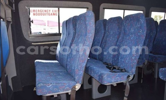 Acheter Occasion Voiture Mercedes-Benz 250 Blanc à Maseru, Maseru Acheter Occasion Voiture Mercedes-Benz 250 Blanc à Maseru, Maseru