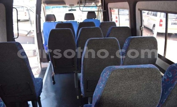 Acheter Occasion Voiture Mercedes-Benz 250 Blanc à Maseru, Maseru Acheter Occasion Voiture Mercedes-Benz 250 Blanc à Maseru, Maseru