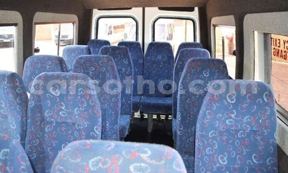 Acheter Occasion Voiture Mercedes-Benz 250 Blanc à Maseru, Maseru Acheter Occasion Voiture Mercedes-Benz 250 Blanc à Maseru, Maseru