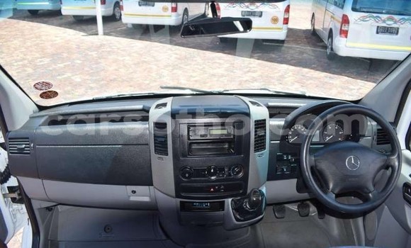 Acheter Occasion Voiture Mercedes-Benz 250 Blanc à Maseru, Maseru Acheter Occasion Voiture Mercedes-Benz 250 Blanc à Maseru, Maseru