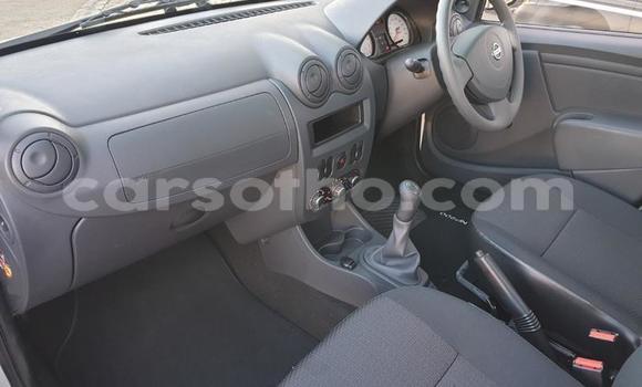 Buy Used Nissan NP 300 White Car in Maputsoa in Leribe Buy Used Nissan NP 300 White Car in Maputsoa in Leribe