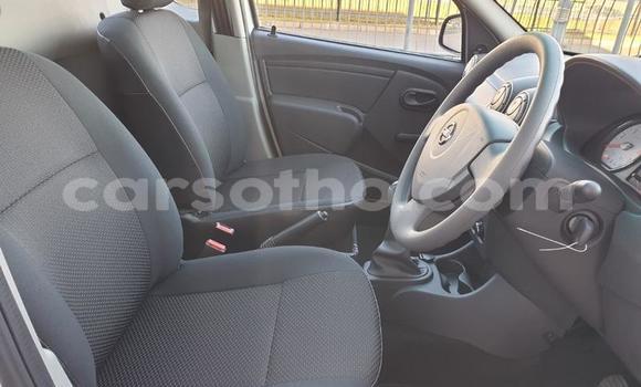 Buy Used Nissan NP 300 White Car in Maputsoa in Leribe Buy Used Nissan NP 300 White Car in Maputsoa in Leribe