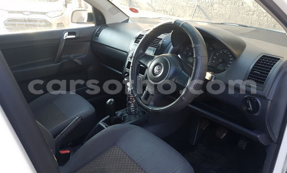 اشتري مستعمل Volkswagen Polo White سيارة في Maputsoe في Leribe اشتري مستعمل Volkswagen Polo White سيارة في Maputsoe في Leribe