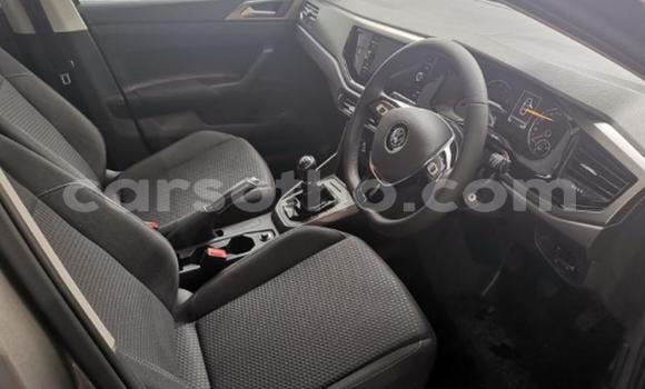 اشتري مستعمل Volkswagen Polo White سيارة في Maseru في Maseru اشتري مستعمل Volkswagen Polo White سيارة في Maseru في Maseru
