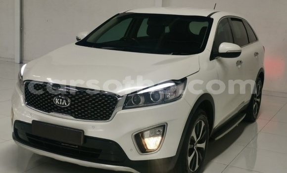 Sayi Na hannu Kia Sorento White Mota in Maseru a Maseru Sayi Na hannu Kia Sorento White Mota in Maseru a Maseru