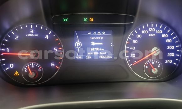 Sayi Na hannu Kia Sorento White Mota in Maseru a Maseru Sayi Na hannu Kia Sorento White Mota in Maseru a Maseru