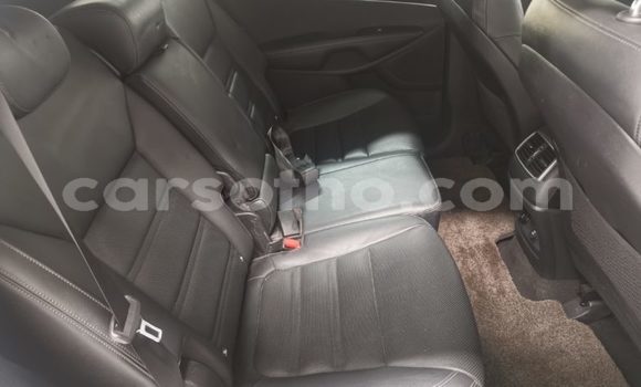 Sayi Na hannu Kia Sorento White Mota in Maseru a Maseru Sayi Na hannu Kia Sorento White Mota in Maseru a Maseru