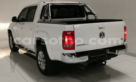 Sayi Na hannu Volkswagen Amarok White Mota in Maseru a Maseru Sayi Na hannu Volkswagen Amarok White Mota in Maseru a Maseru