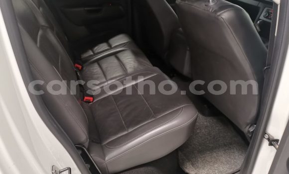 Sayi Na hannu Volkswagen Amarok White Mota in Maseru a Maseru Sayi Na hannu Volkswagen Amarok White Mota in Maseru a Maseru