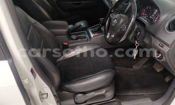 Sayi Na hannu Volkswagen Amarok White Mota in Maseru a Maseru Sayi Na hannu Volkswagen Amarok White Mota in Maseru a Maseru