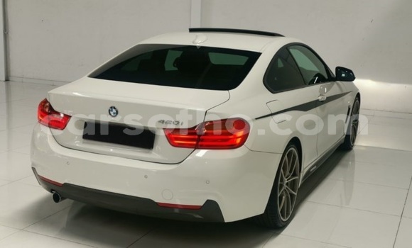 Acheter Occasion Voiture BMW M4 Blanc à Maseru, Maseru Acheter Occasion Voiture BMW M4 Blanc à Maseru, Maseru