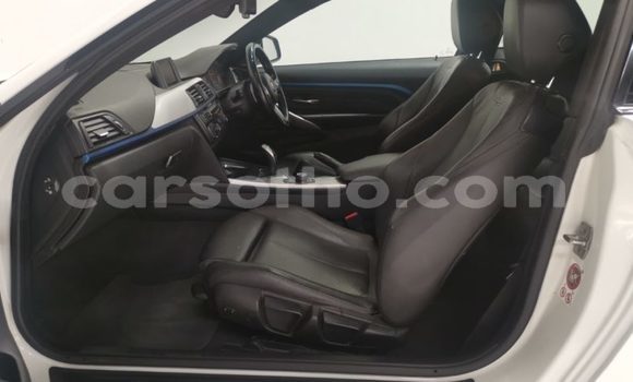 Acheter Occasion Voiture BMW M4 Blanc à Maseru, Maseru Acheter Occasion Voiture BMW M4 Blanc à Maseru, Maseru