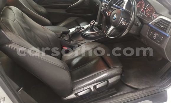 Acheter Occasion Voiture BMW M4 Blanc à Maseru, Maseru Acheter Occasion Voiture BMW M4 Blanc à Maseru, Maseru