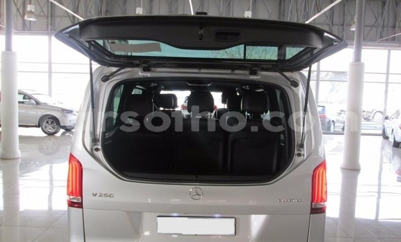 Acheter Occasion Voiture Mercedes-Benz Vito Gris à Hlotse, Leribe Acheter Occasion Voiture Mercedes-Benz Vito Gris à Hlotse, Leribe