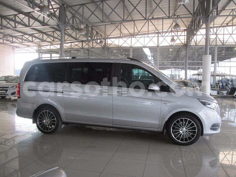 Big with watermark mercedes benz vito leribe hlotse 13504