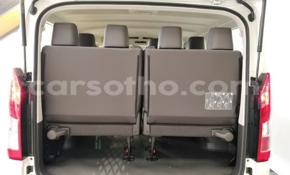 Acheter Occasion Voiture Toyota 4Runner Blanc à Hlotse, Leribe Acheter Occasion Voiture Toyota 4Runner Blanc à Hlotse, Leribe