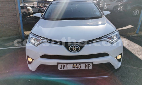 Acheter Occasion Voiture Toyota RAV4 Blanc à Butha–Buthe, Thaba-Tseka Acheter Occasion Voiture Toyota RAV4 Blanc à Butha–Buthe, Thaba-Tseka