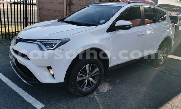 Acheter Occasion Voiture Toyota RAV4 Blanc à Butha–Buthe, Thaba-Tseka Acheter Occasion Voiture Toyota RAV4 Blanc à Butha–Buthe, Thaba-Tseka