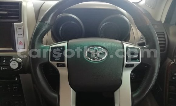 Buy Used Toyota Prado White Car in Hlotse in Leribe Buy Used Toyota Prado White Car in Hlotse in Leribe